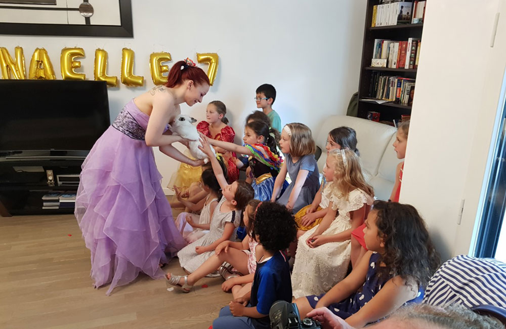 Atelier MAGIE à domicile-Activité magie enfant anniversaire-MAGICIEN